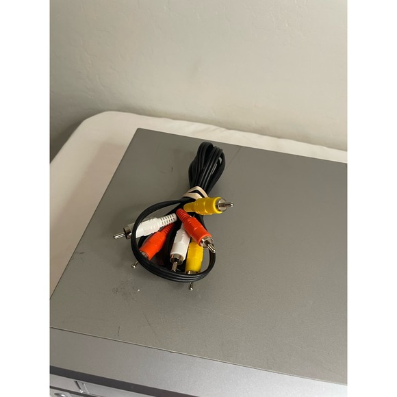 Sansui | VCR/DVD Combo Player Model #VRDVD4001 Output Cords Included - Picture 4 of 7